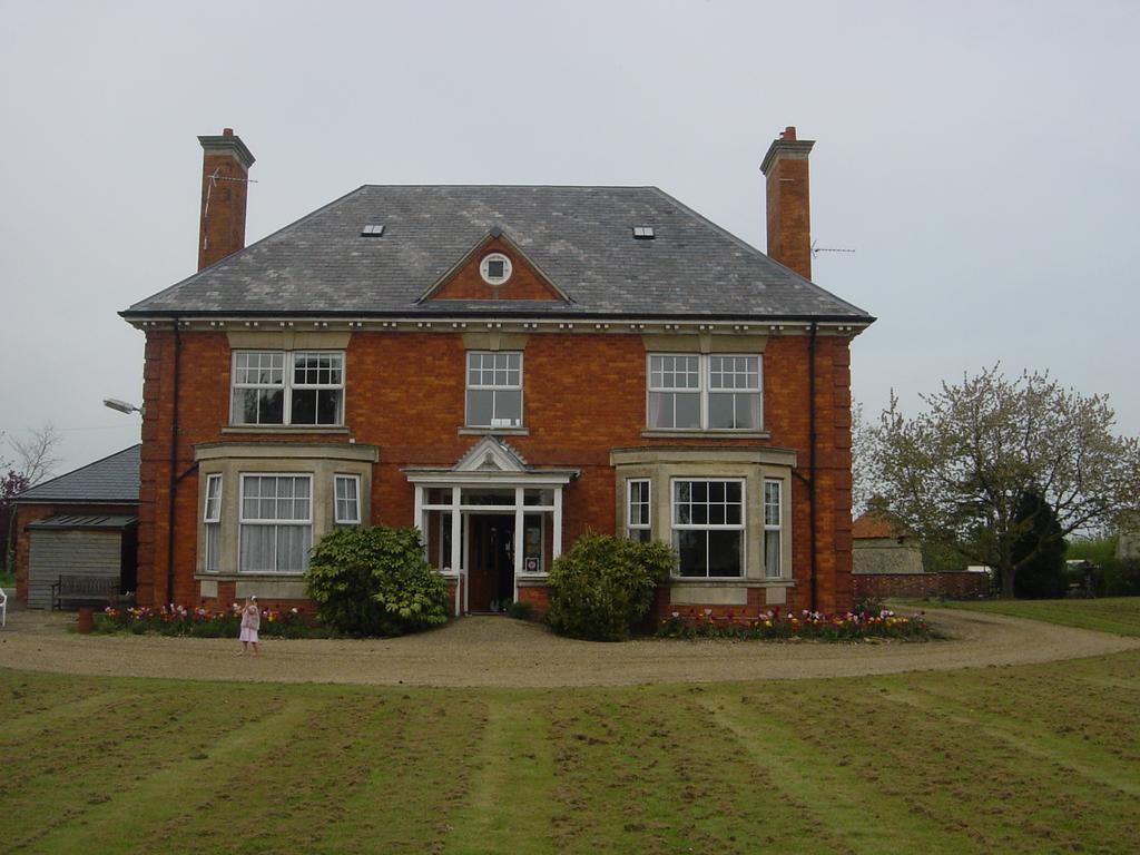 Furtho Manor Farm Bed and Breakfast Milton Keynes Eksteriør billede